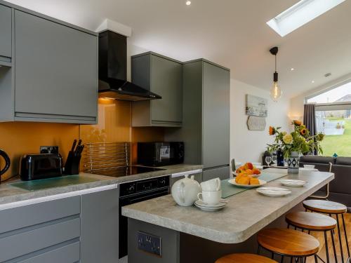 2 Bed in Brixham 78565 in Brixham, United Kingdom