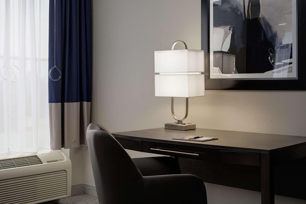DoubleTree by Hilton Richmond Airport - photo 5