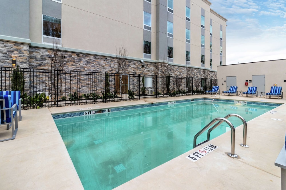 Hampton Inn Locust Grove - photo 18