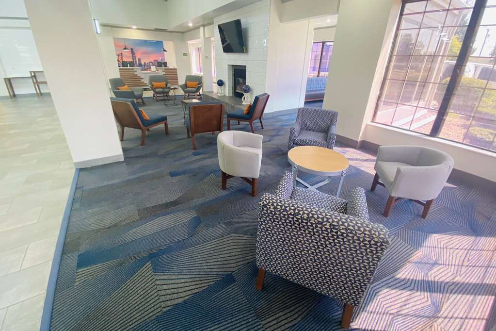 La Quinta Inn & Suites by Wyndham South Holland - photo 18