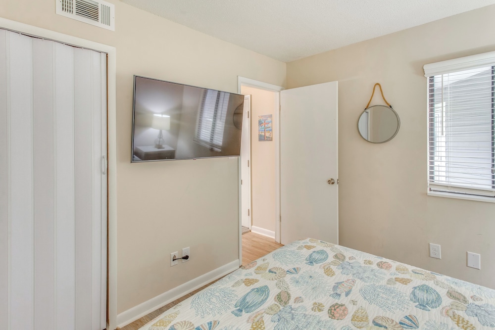 Calabash Condo: Close to Coast & Fishing — 4-Star Luxury Hotel in Calabash, United States