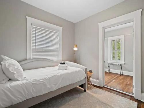 19th Century 'Cleveland Double' Walk To Beach — 4-Star Luxury Hotel in Cleveland, United States