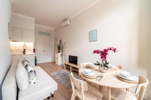 Escadaria 21 Apartment by House and People — 4-Star Luxury Hotel in Braga, Portugal