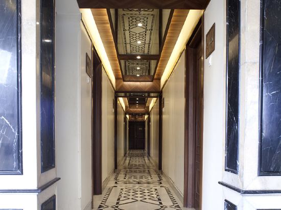 Hotel Interior/Public Areas