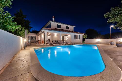 Villa Paronich — 4-Star Luxury Hotel in Barban, Croatia