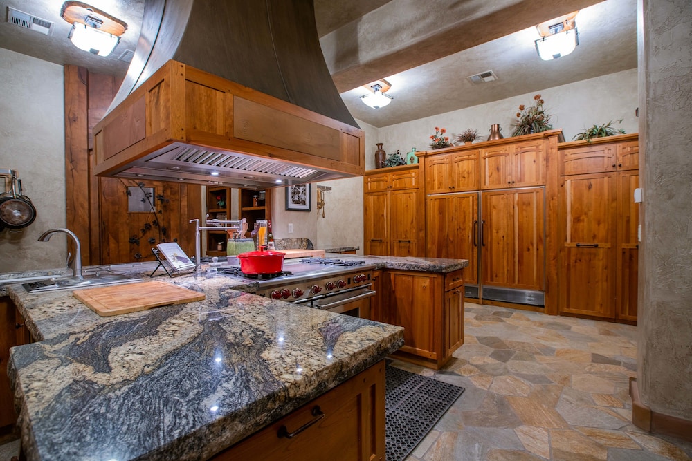 Cougar Ridge Resort LLC - photo 32