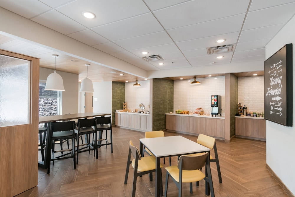 Fairfield Inn & Suites by Marriott Virginia Beach Town Center - photo 17