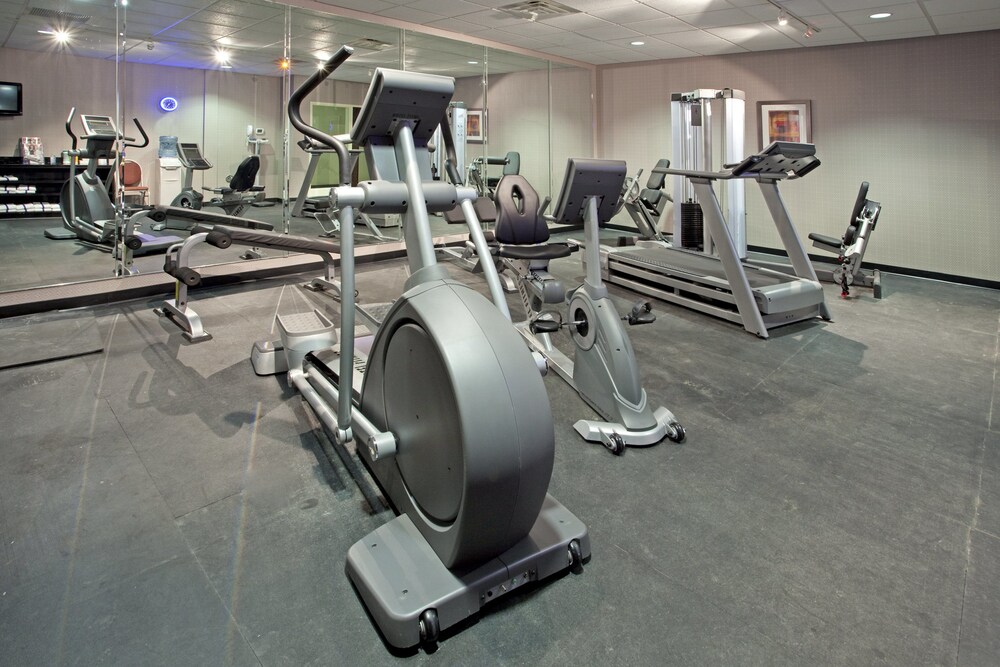 Holiday Inn Express & Suites Clemson by IHG - photo 26