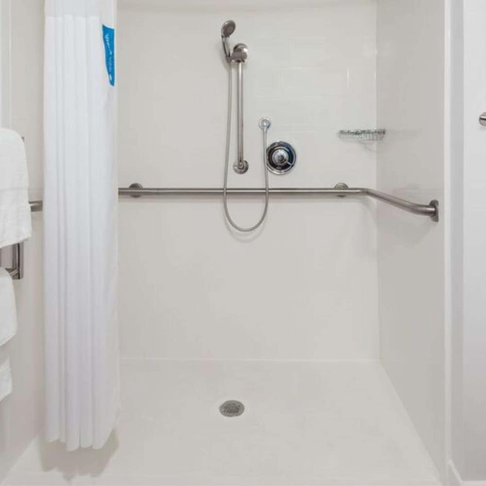 Hampton Inn Atlanta Perimeter Center - photo 19