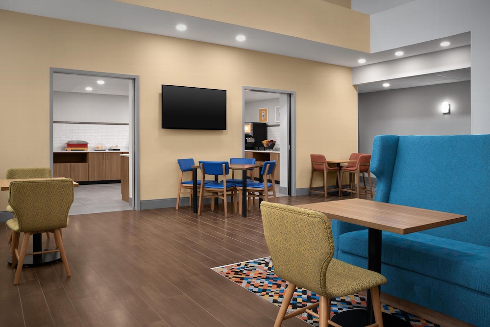 Hampton Inn & Suites Tupelo Barnes Crossing - photo 31
