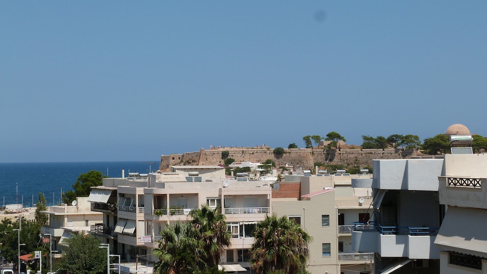 Domus Aries — 5-Star Luxury Hotel in Rethymno, Greece