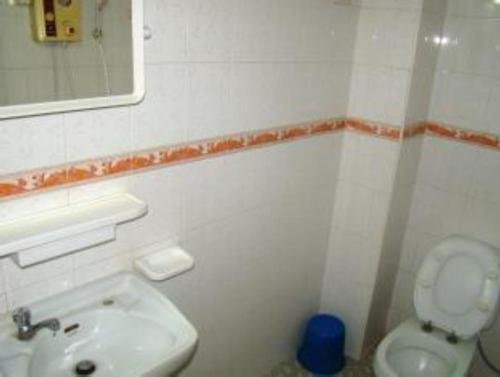 Paris Hotel — Battambang
