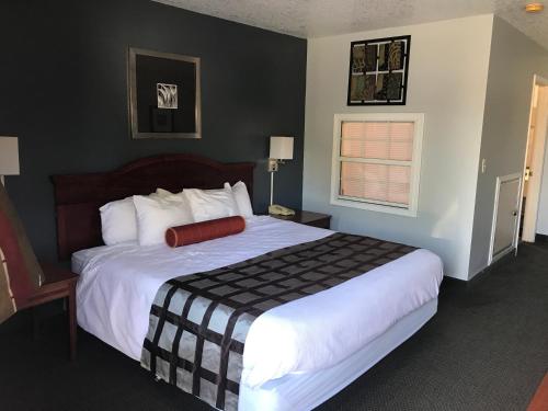 Ouachita Mountain Inn - featured photo