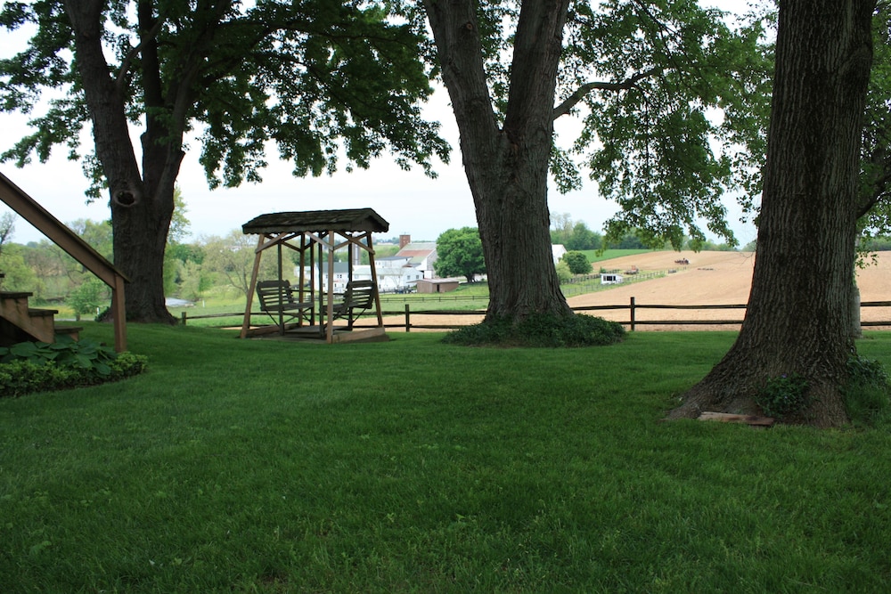 Smoketown Inn - photo 23