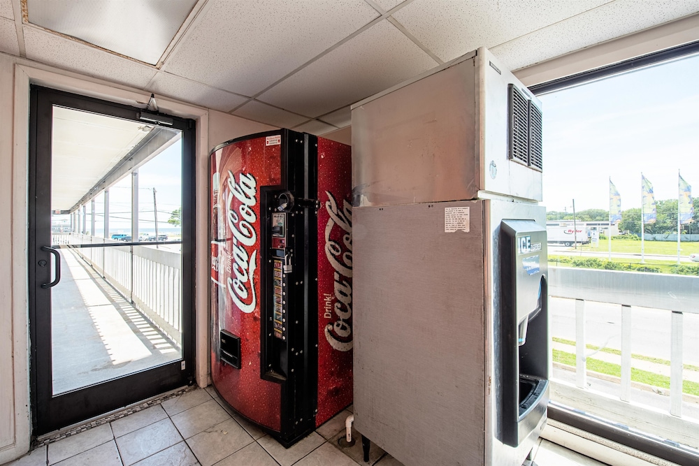 Budget Inn Norfolk VA Oceanview - photo 23
