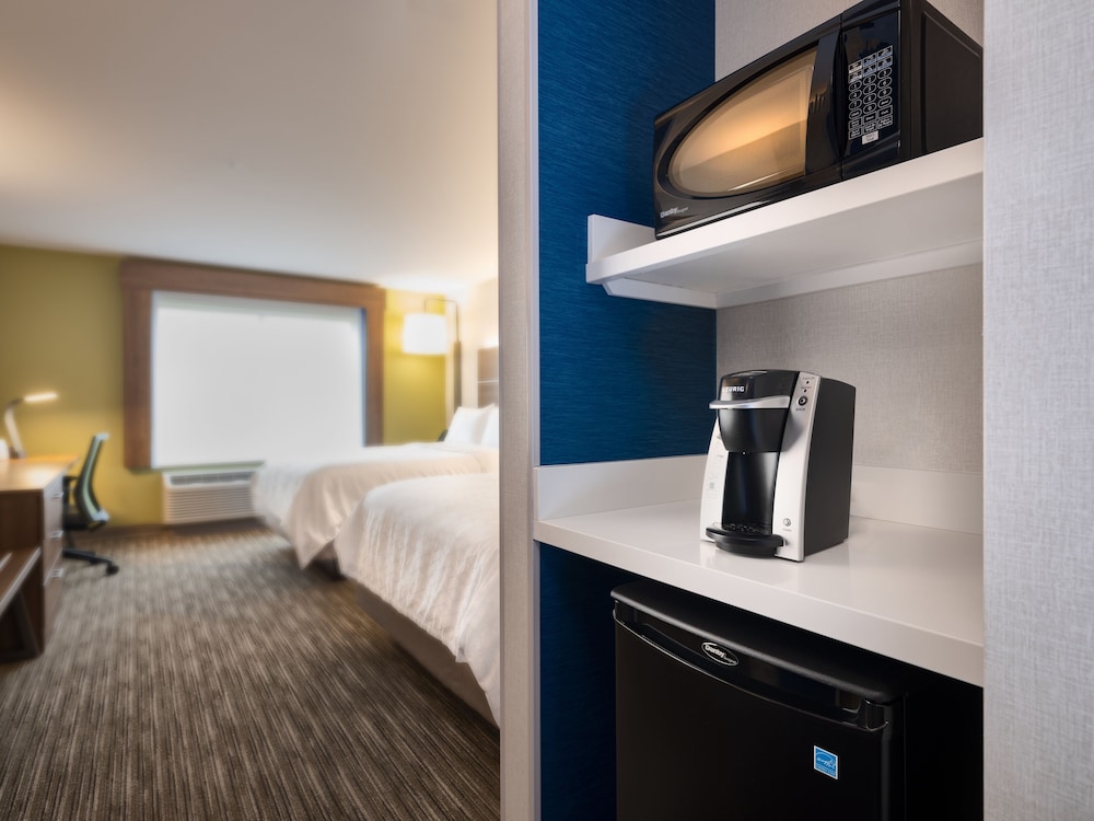 Holiday Inn Express & Suites Salem North Keizer by IHG - photo 6