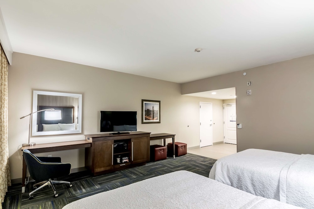 Hampton Inn Oklahoma City Northeast - photo 19