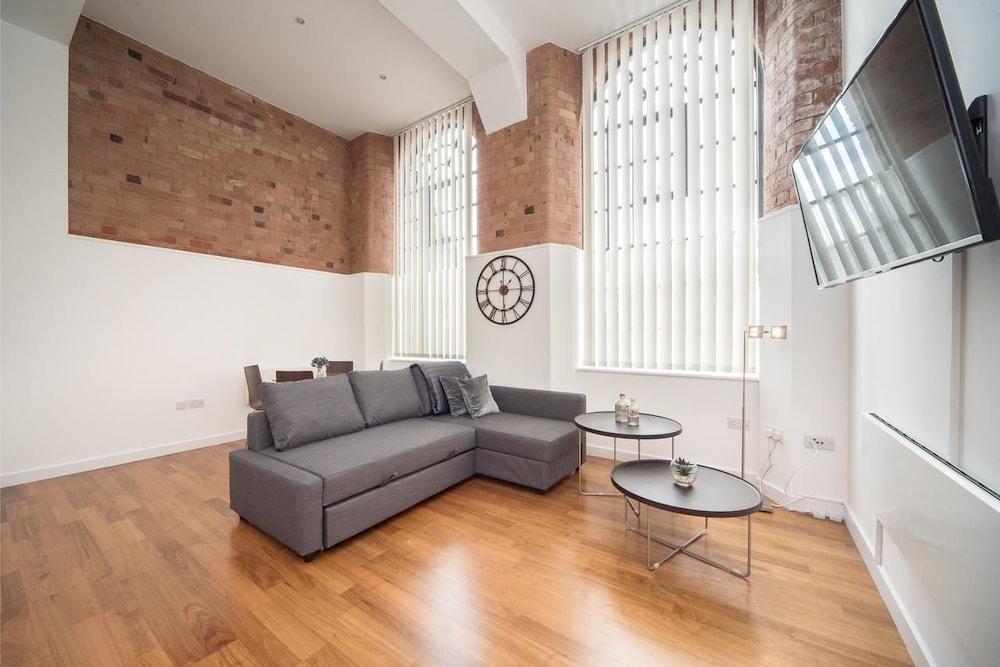 Springfield Mill — 4-Star Luxury Hotel in Nottingham, United Kingdom