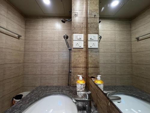 Blue Vista Lux 5bhk