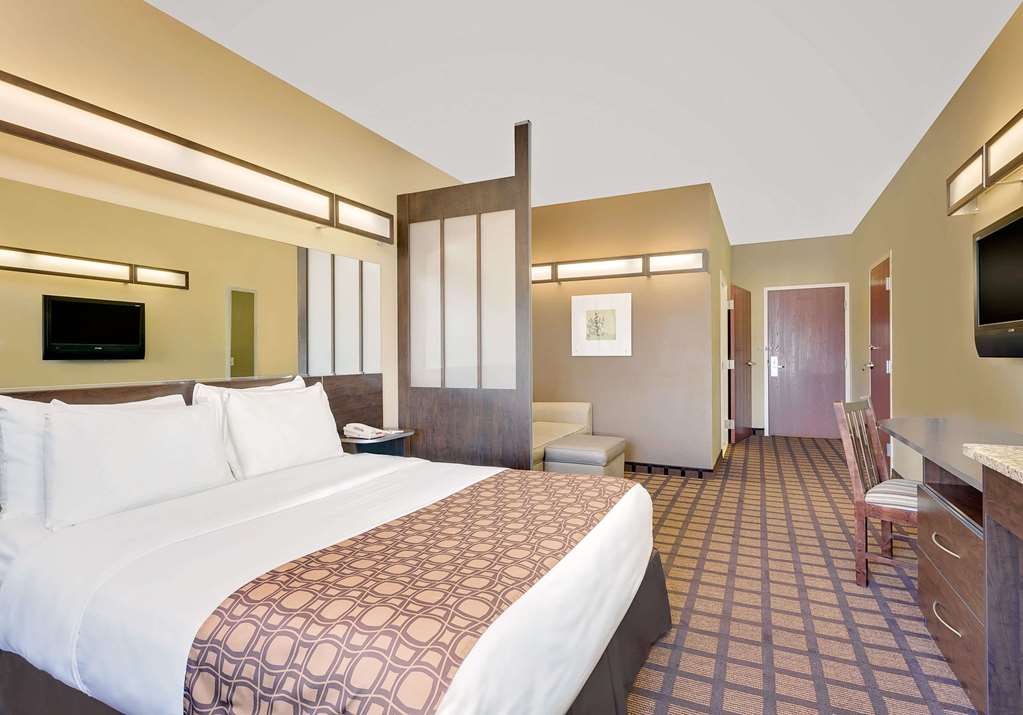 Microtel by Wyndham Perry National Fairground Area I 75 - photo 6