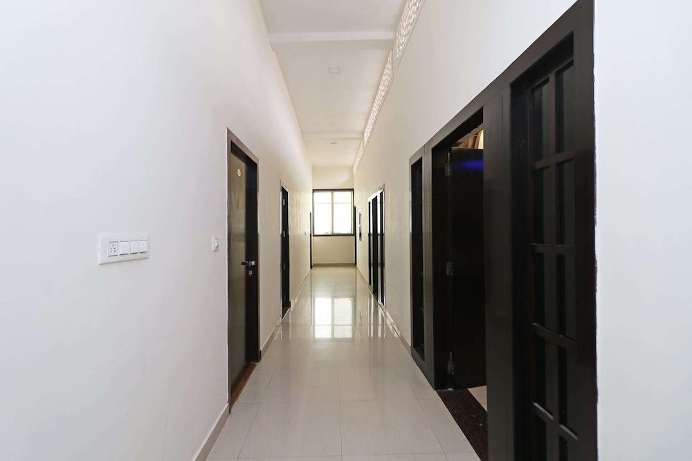 Oyo 11878 Hotel De Ds Plaza — Bareilly — photo 2