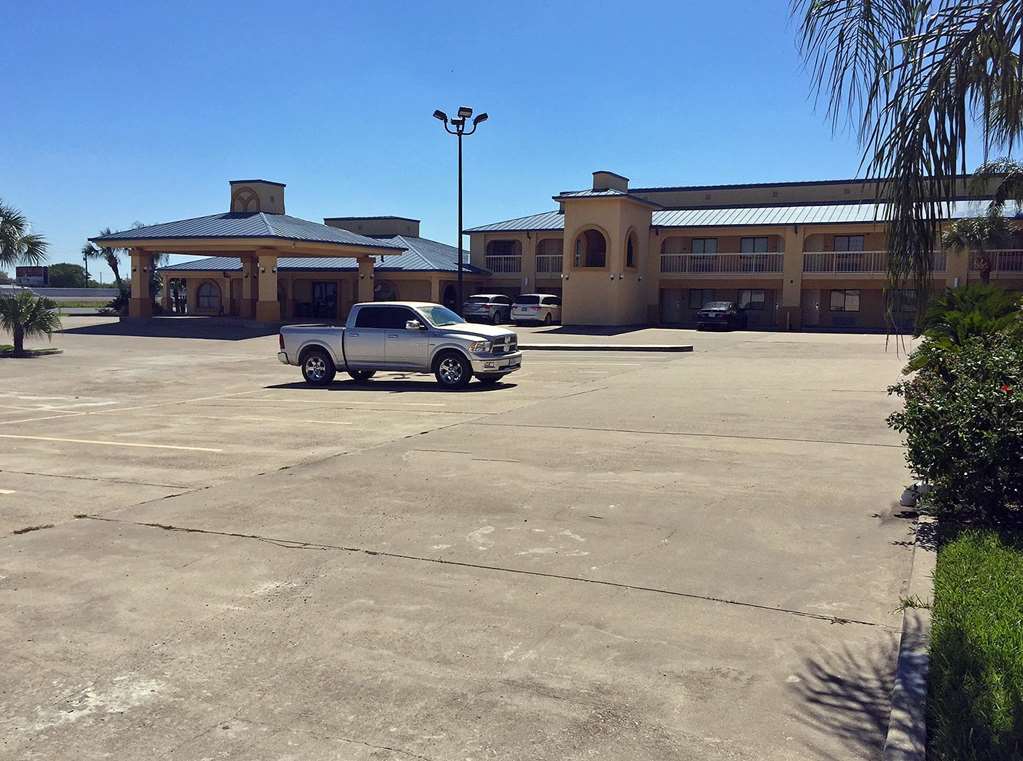 Americas Best Value Inn Bishop Kingsville - photo 4
