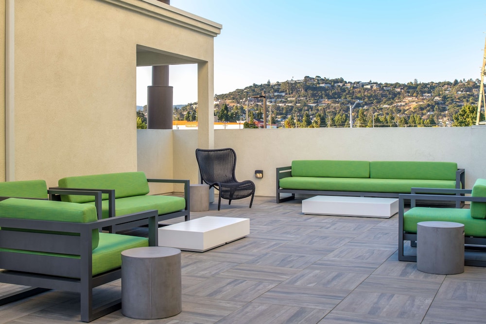 Homewood Suites by Hilton Belmont - photo 28