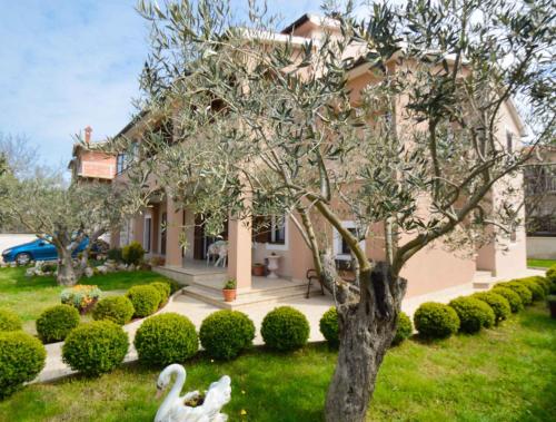 Apartment in Pula Istrien 17457 — 4-Star Luxury Hotel in Pula, Croatia