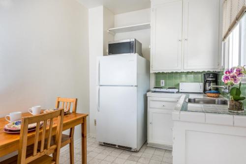 Wilshire Motel - photo 12