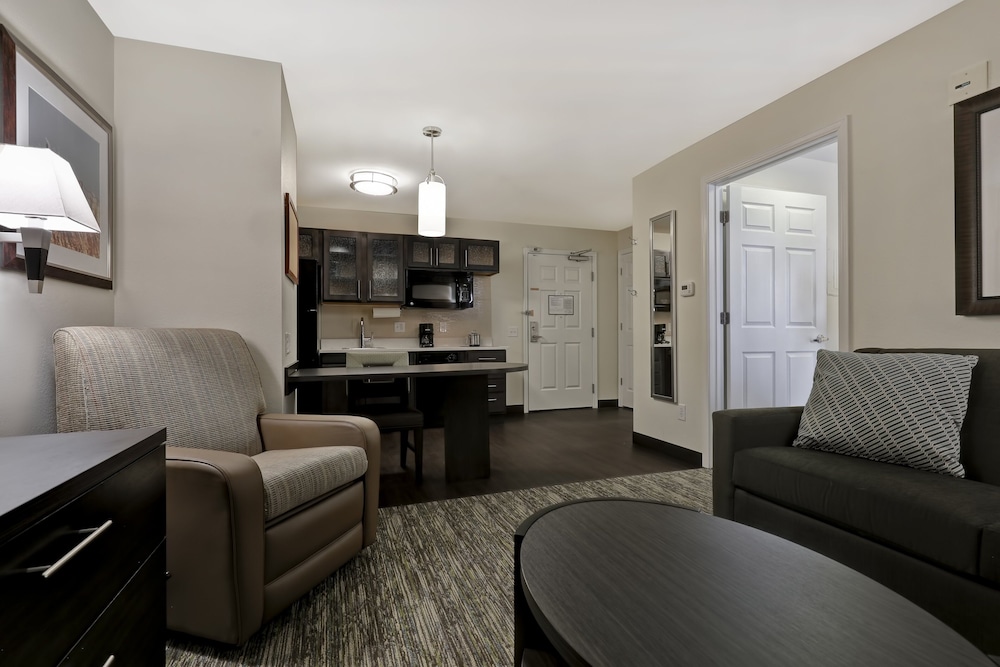 Candlewood Suites Indianapolis South by IHG - photo 18