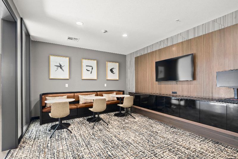 Best Western Plus Executive Residency Ascension Hotel - photo 13