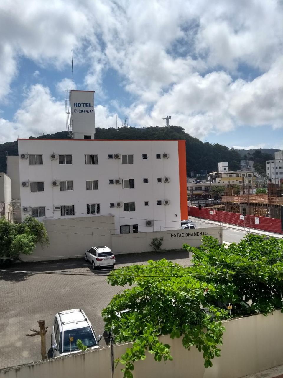 Apartamento 500 Metros Da Praia Perto Do Shopping Atlantico