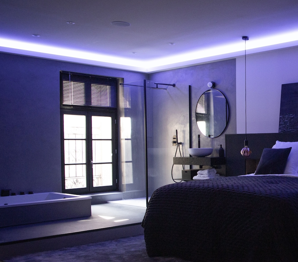 Ennéa Jacuzzi & Luxury Suites — Perpignan — photo 3