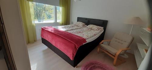 Huone Rauhallisessa Mummolassa in Kalajoki, Finland