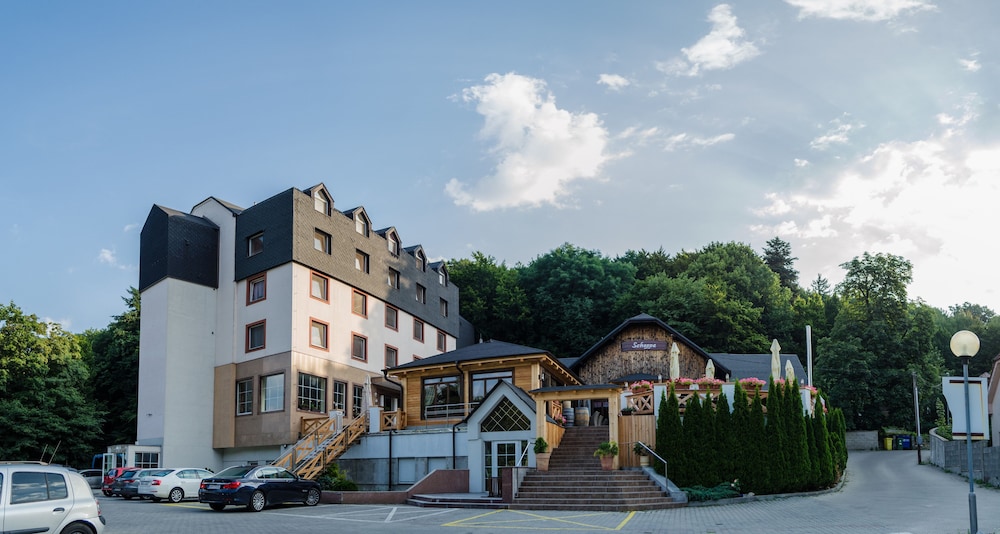 Hotel West - carbon neutral hotel in Bratislava