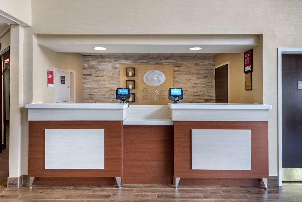 Comfort Suites Lafayette University Area - photo 8