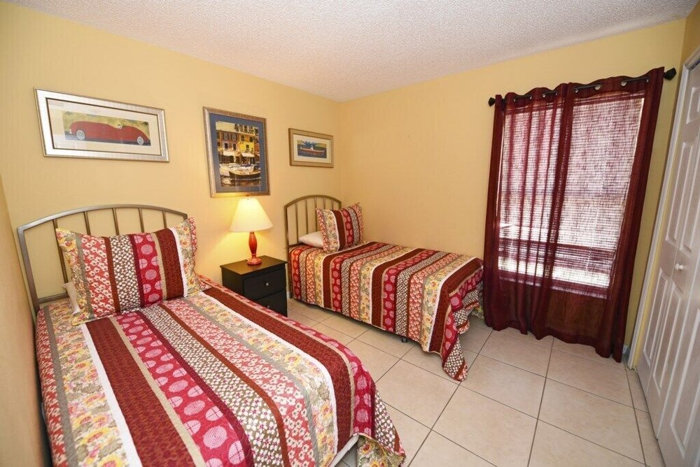 Emerald Island Resort 2676aeid 5 Bedroom Home - photo 5