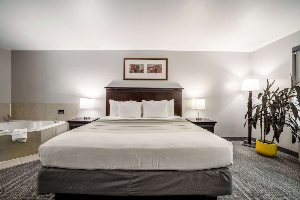 Country Inn & Suites by Radisson Ontario at Ontario Mills CA - photo 54