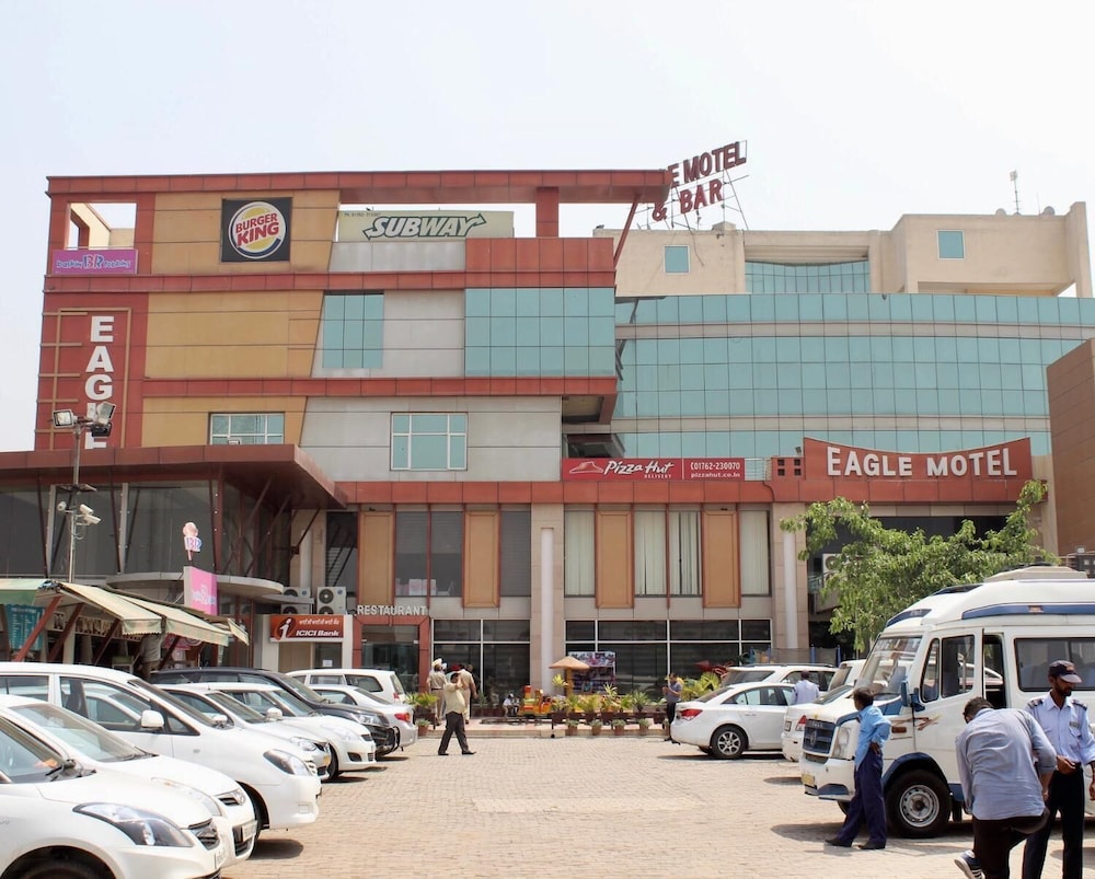 Eagle Motel — hotel in Rajpura