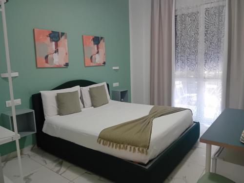 Keyrooms in La Spezia, Italy