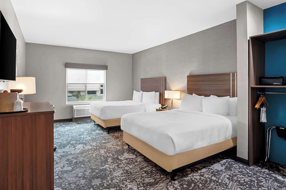 Best Western San Bernardino Hotel - photo 8