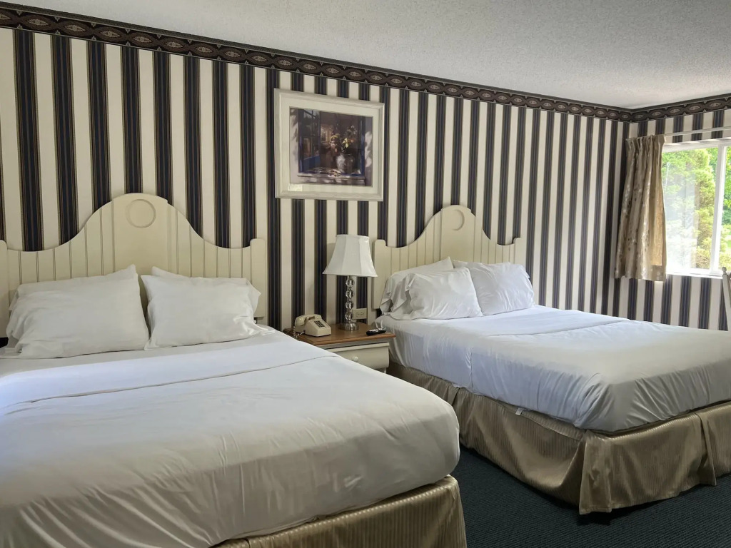 Rocky River Inn - photo 9