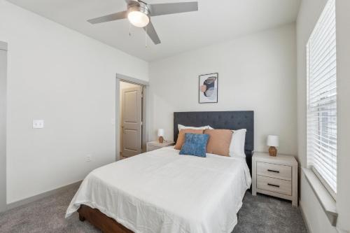 Chisholm Trace 827 I Comfy 2 Bed 2 Bath — 4-Star Luxury Hotel in Cleburne, United States