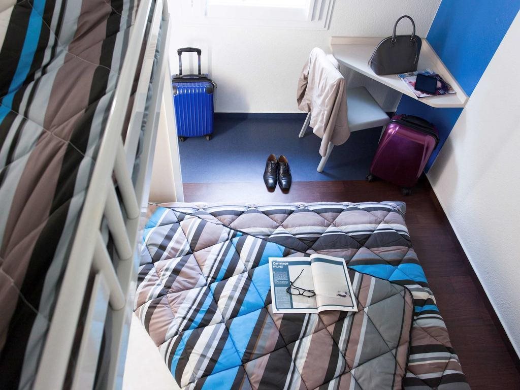 Hotelf1 Lille Tourcoing Nord — Roncq