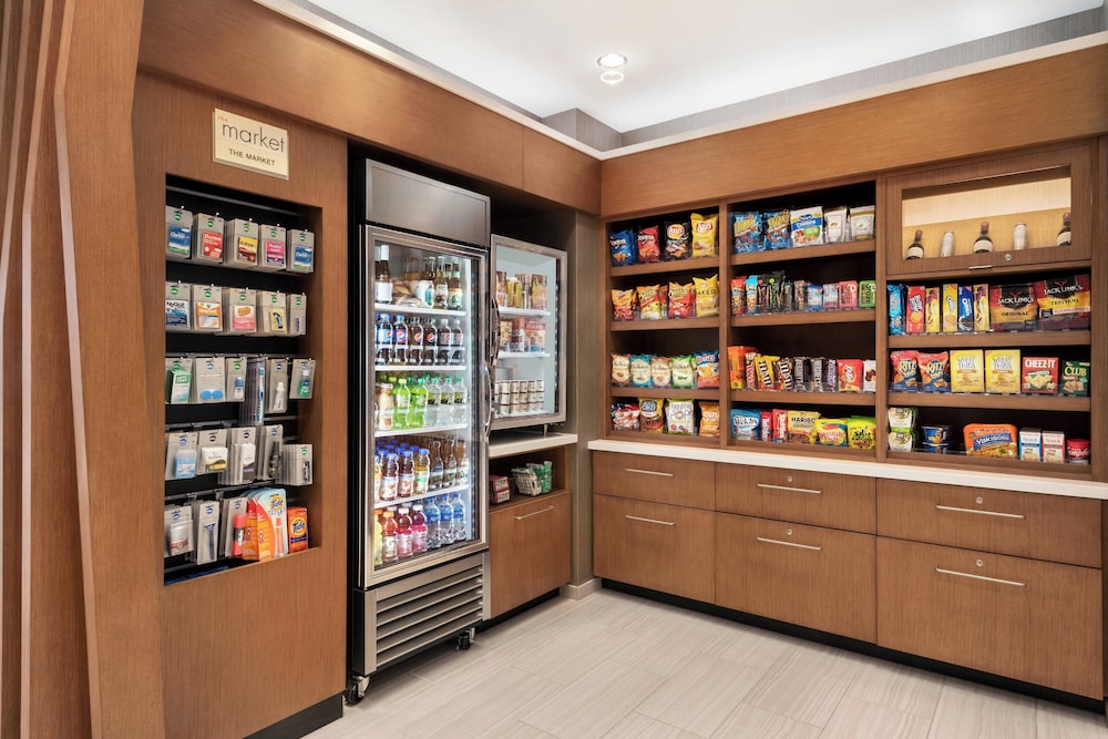 SpringHill Suites by Marriott Milwaukee West Wauwatosa - photo 24