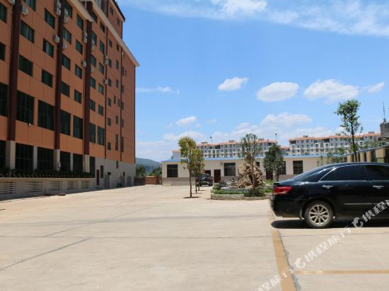 Tian Long Hotel in Lufeng, People's Republic of China