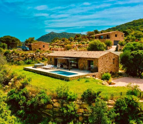 Domaine Aria di Terra in Figari, France