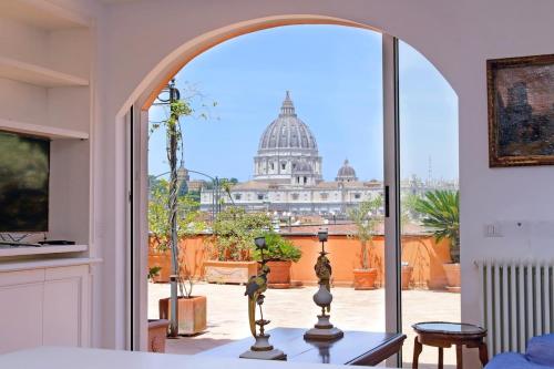 San Pietro in Vaticano Terrazza Giovy — 4-Star Luxury Hotel in Rome, Italy