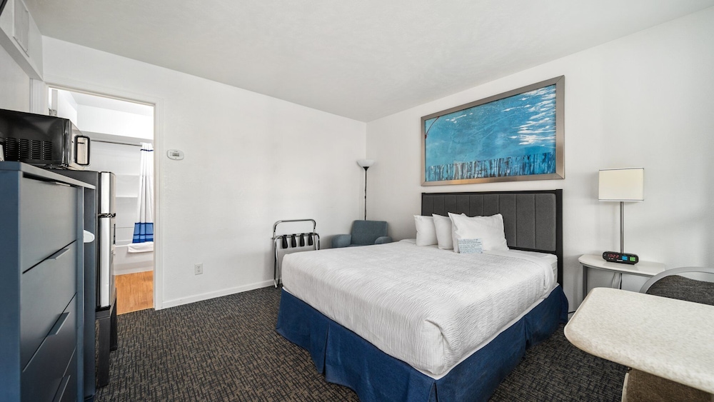 Grand Traverse Motel - photo 20