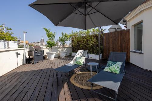Maria Luxury Apartment with City View Terrace — 4-Star Luxury Hotel in Rome, Italy